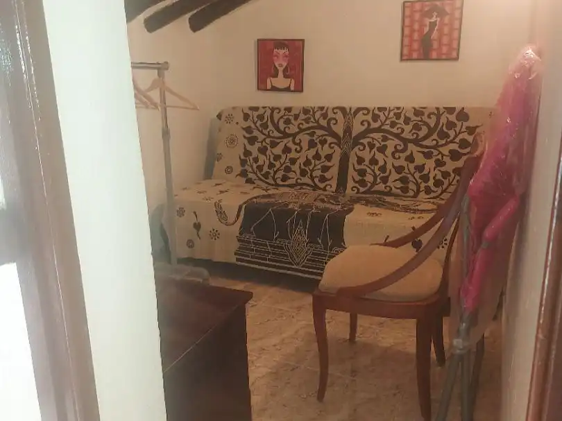 Casa aparellada amb jardí en venda a L'Escultor 10, imagen 8