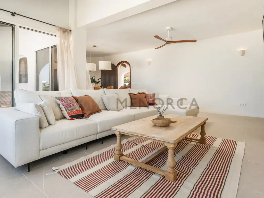 Sala d'estar de Casa o xalet en venda en Ciutadella de Menorca amb Piscina