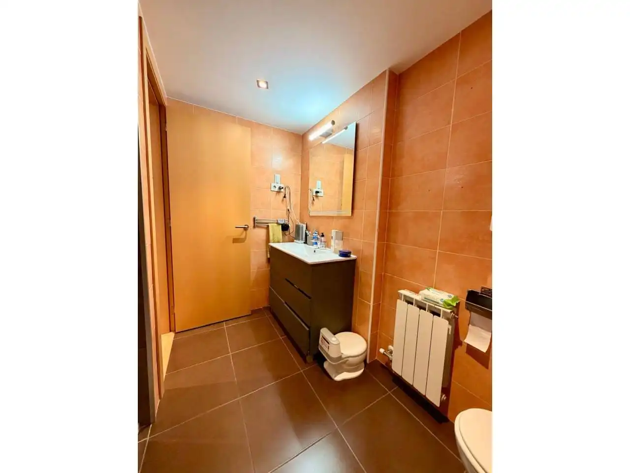 Badezimmer von Wohnung zum Verkauf in Cornellà de Llobregat mit Balkon