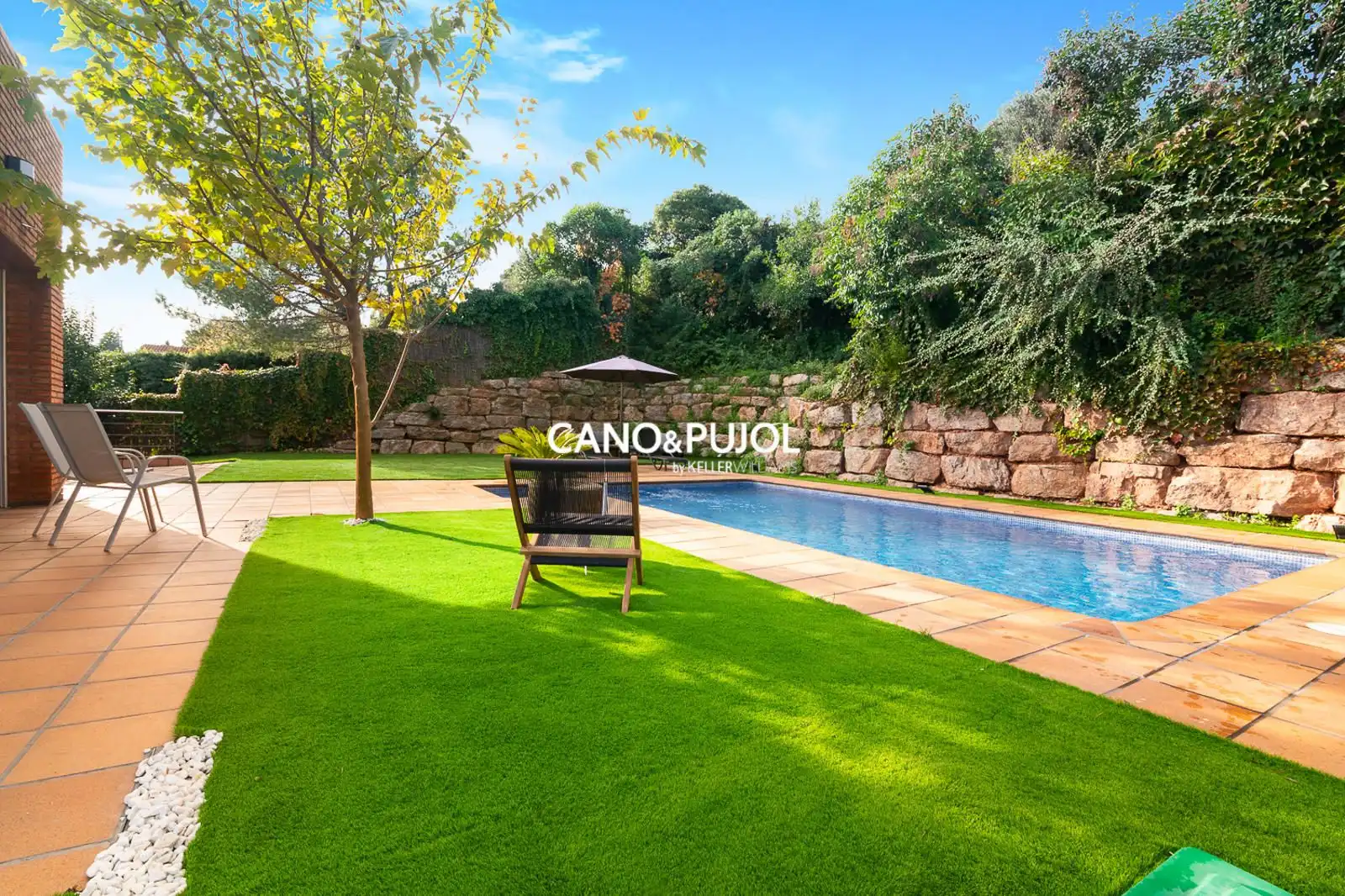 Garden of Houses for sale in Sant Cugat del Vallès  with Air Conditioner, Terrace and Swimming Pool