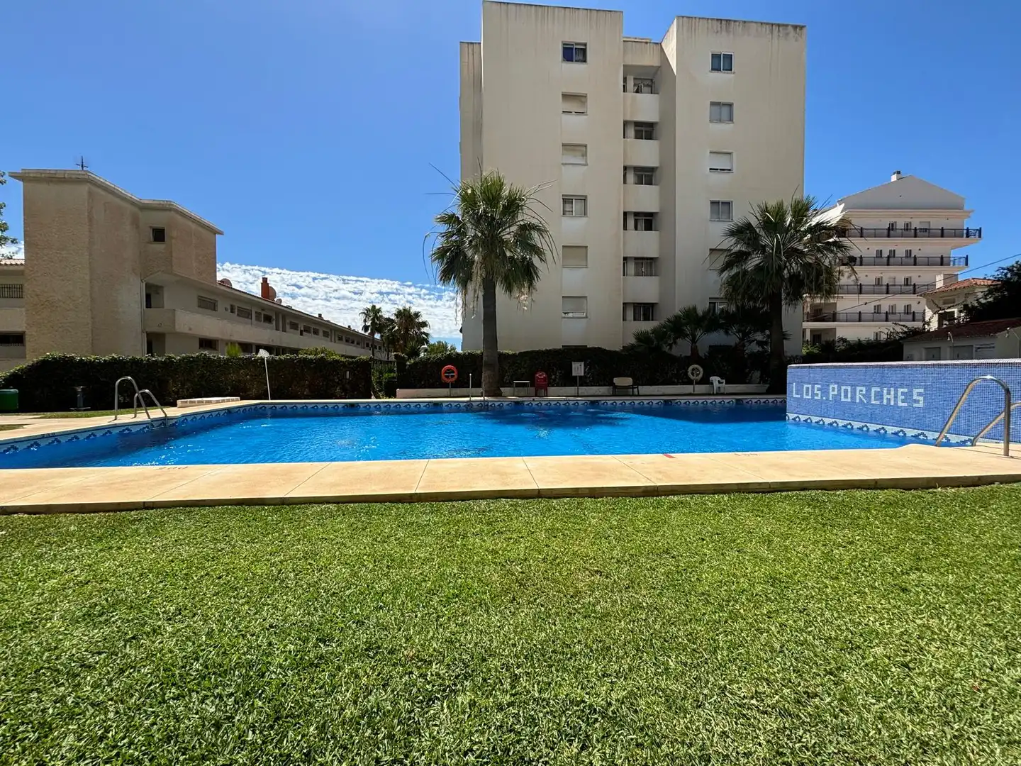 Piscina de Pis en venda en Benalmádena amb Terrassa, Traster i Moblat