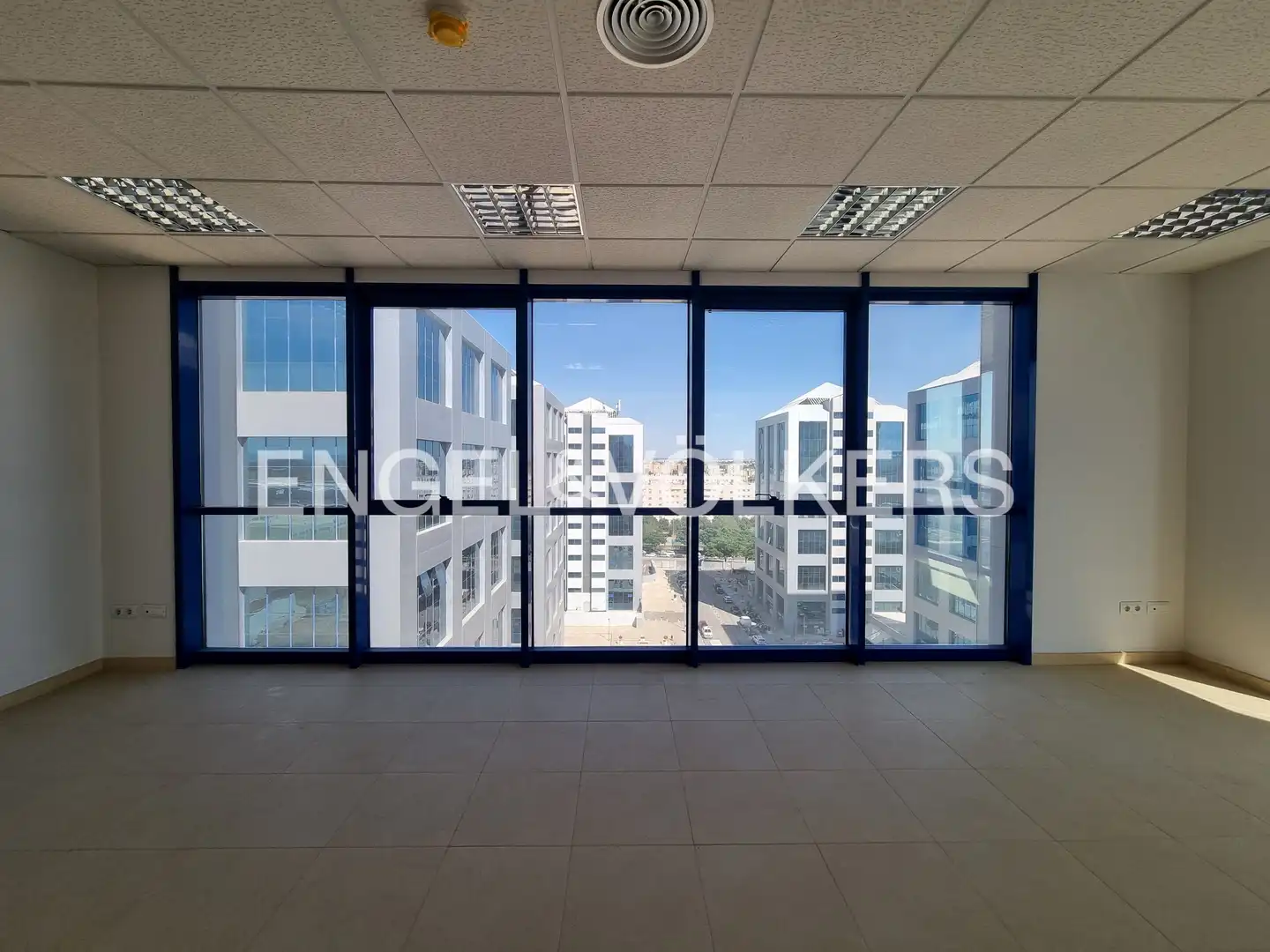 Flat for sale in Sevilla  with Heating