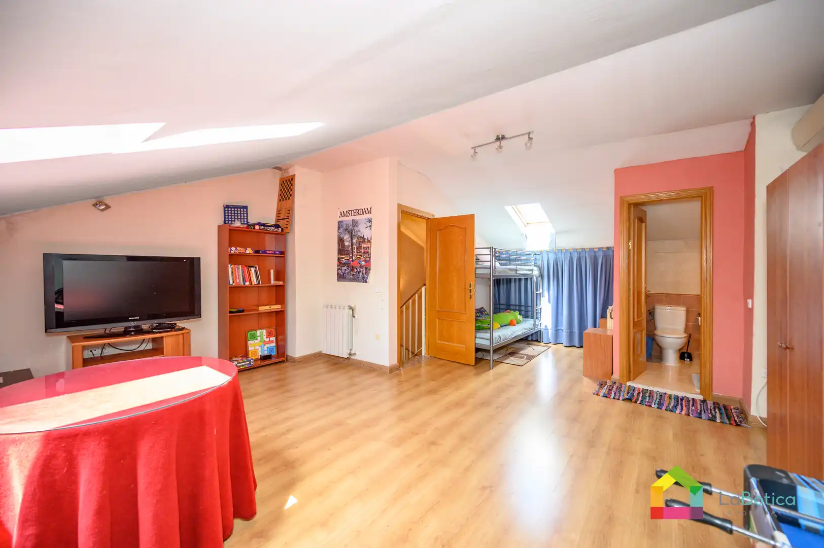 Living room of Detached homes for sale in Esquivias  with Air Conditioner, Heating and Balcony