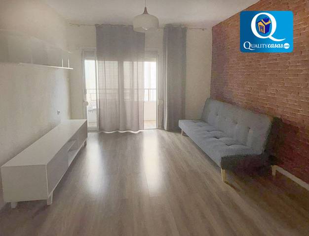 Piso en Venta en Altozano - Conde Lumiares