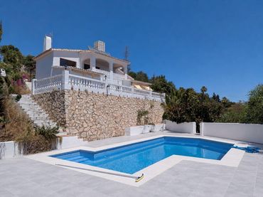 Villa avec piscine à vendre à Arroyo de la Miel