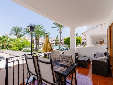 Maison mitoyenne avec balcon à vendre à Monte y Mar Alto