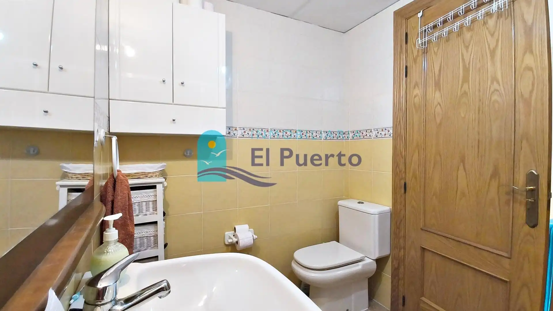 Baño de Apartamento en venta en Mazarrón con Aire acondicionado, Calefacción y Terraza