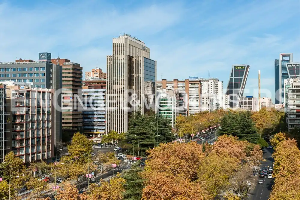 Vista exterior de Pis en venda en Madrid amb Aire condicionat, Calefacció i Parquet