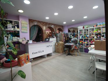 Local comercial de lloguer a Calle de San Antonio María Claret 3