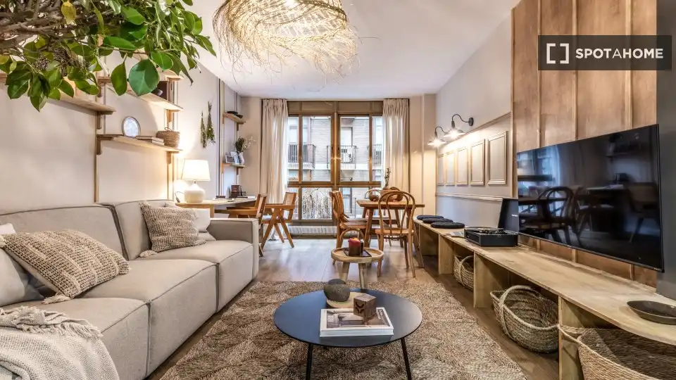 Sala de estar de Apartamento para compartir en Madrid con Aire acondicionado, Terraza y Amueblado