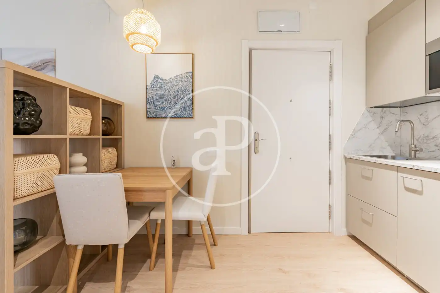 Flat for sale in Madrid  with Air Conditioner, Heating and Storage room