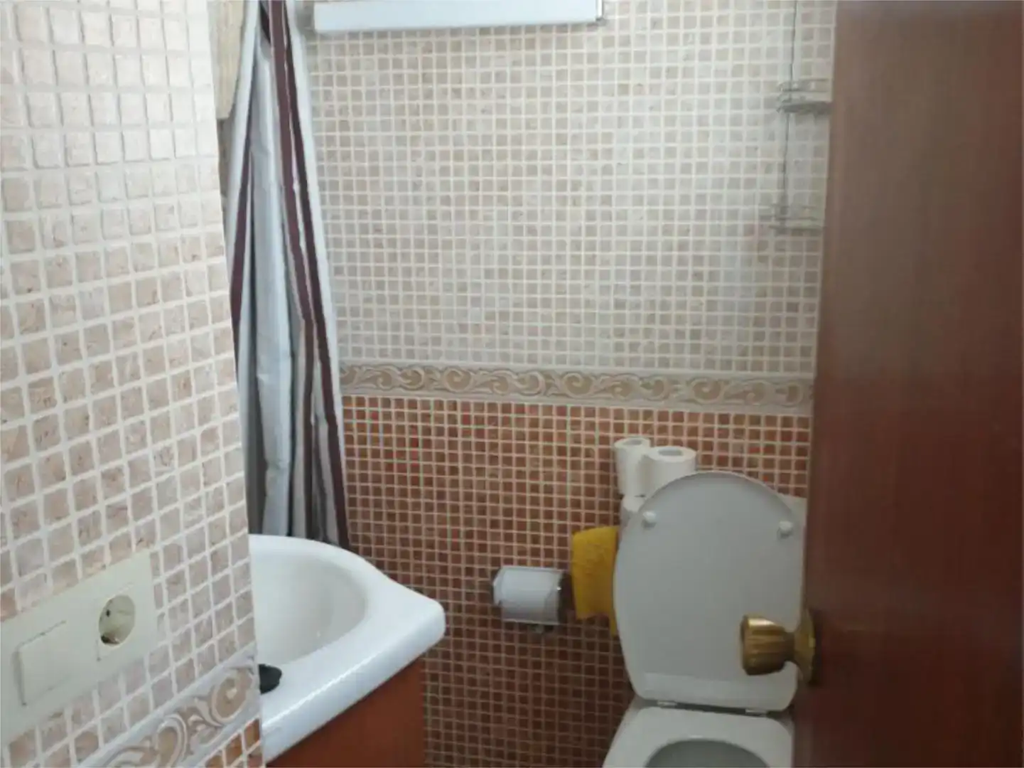 Baño de Casa adosada en venta en Valdefuentes con Amueblado y Balcón