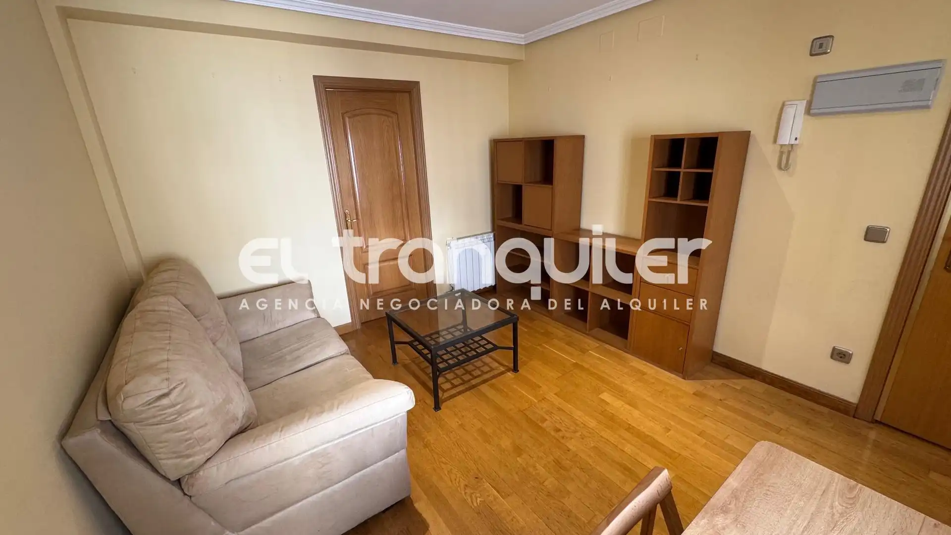 Sala de estar de Piso de alquiler en  Madrid Capital con Amueblado y Lavadora