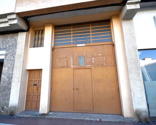 Vista exterior de Local en venda en  Logroño amb Terrassa