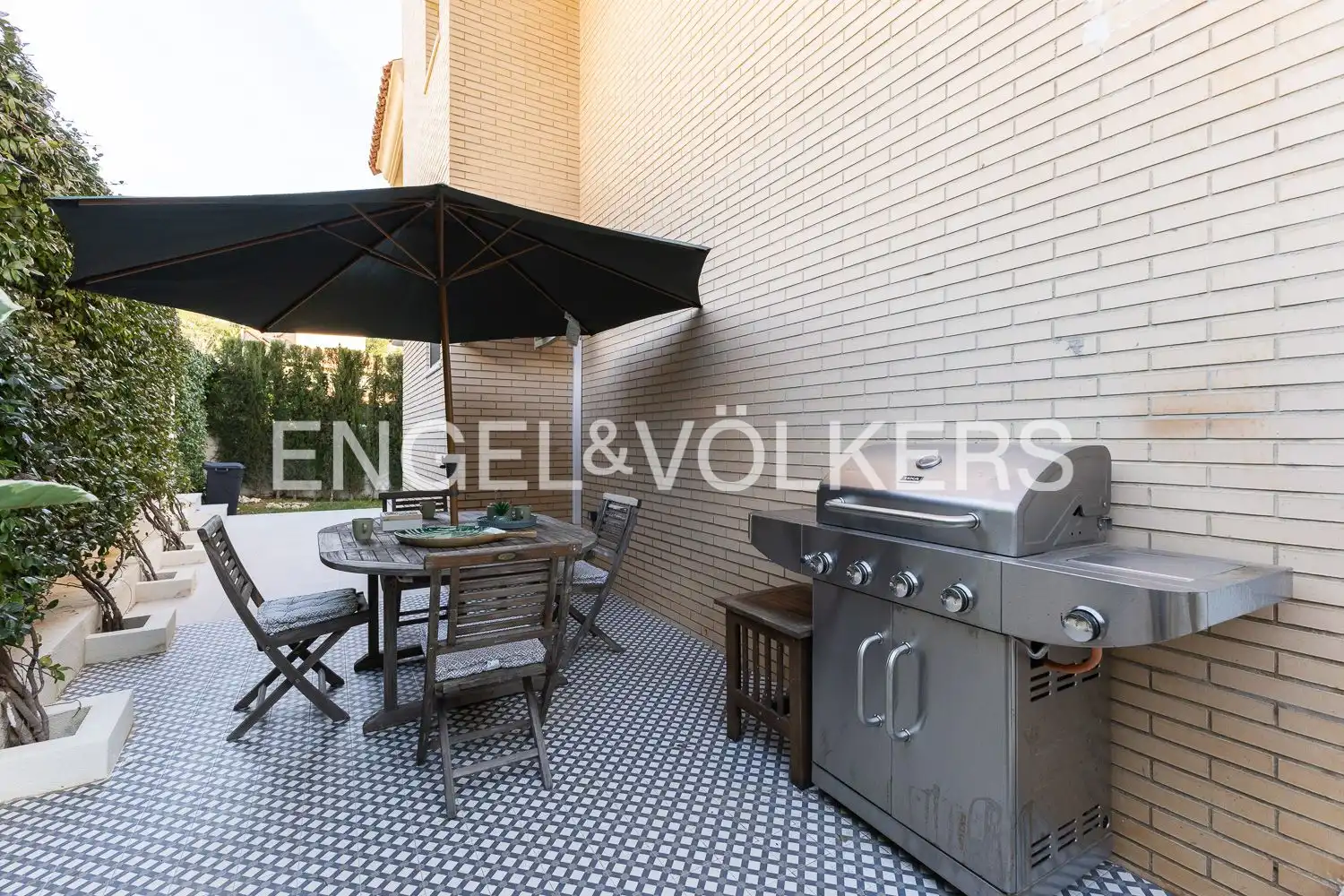 Terrassa de Casa o xalet de lloguer en Chiva amb Aire condicionat, Calefacció i Jardí privat
