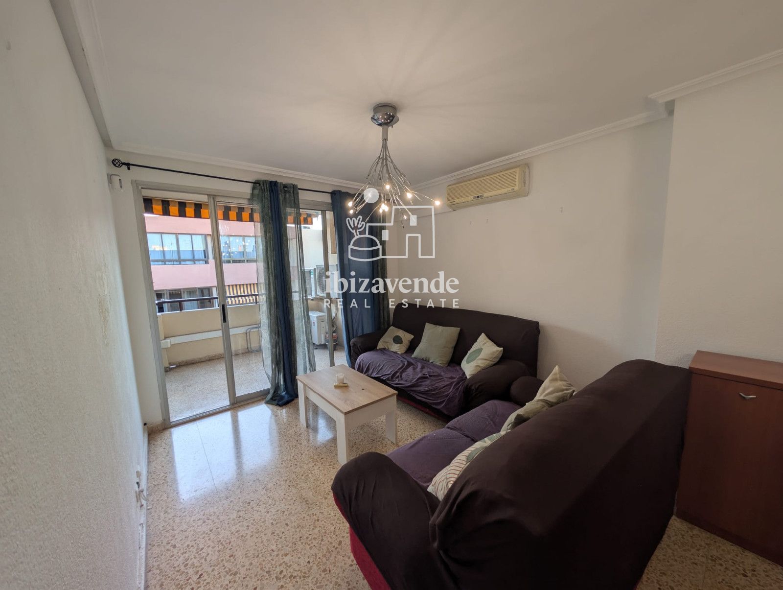 Vista exterior de Pis de lloguer en Eivissa amb Aire condicionat, Terrassa i Moblat