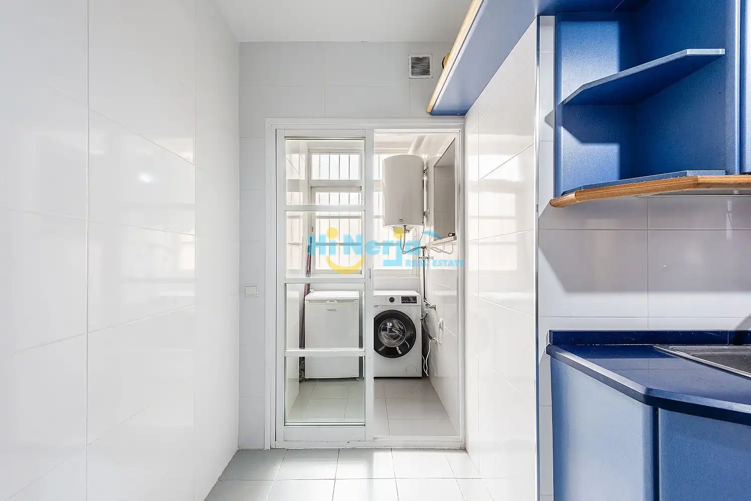 Apartamento con piscina en venta en Torre del Mar, imagen 9