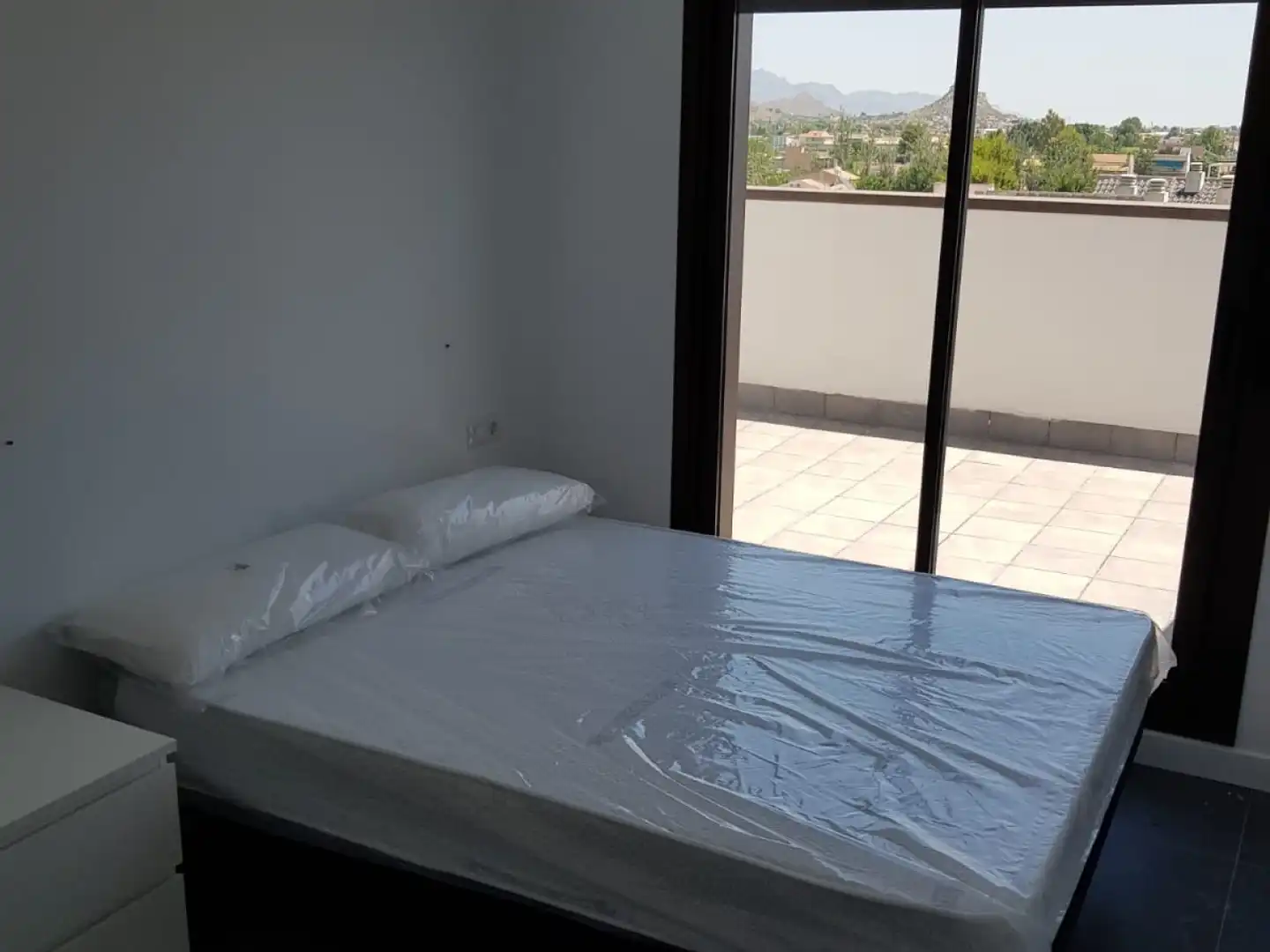 Habitación de Ático de alquiler en Murcia con Aire acondicionado, Terraza y Amueblado