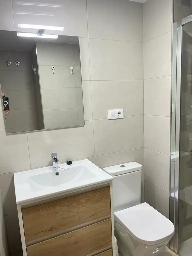 Baño de Piso de alquiler en Cartagena con Aire acondicionado, Calefacción y Amueblado