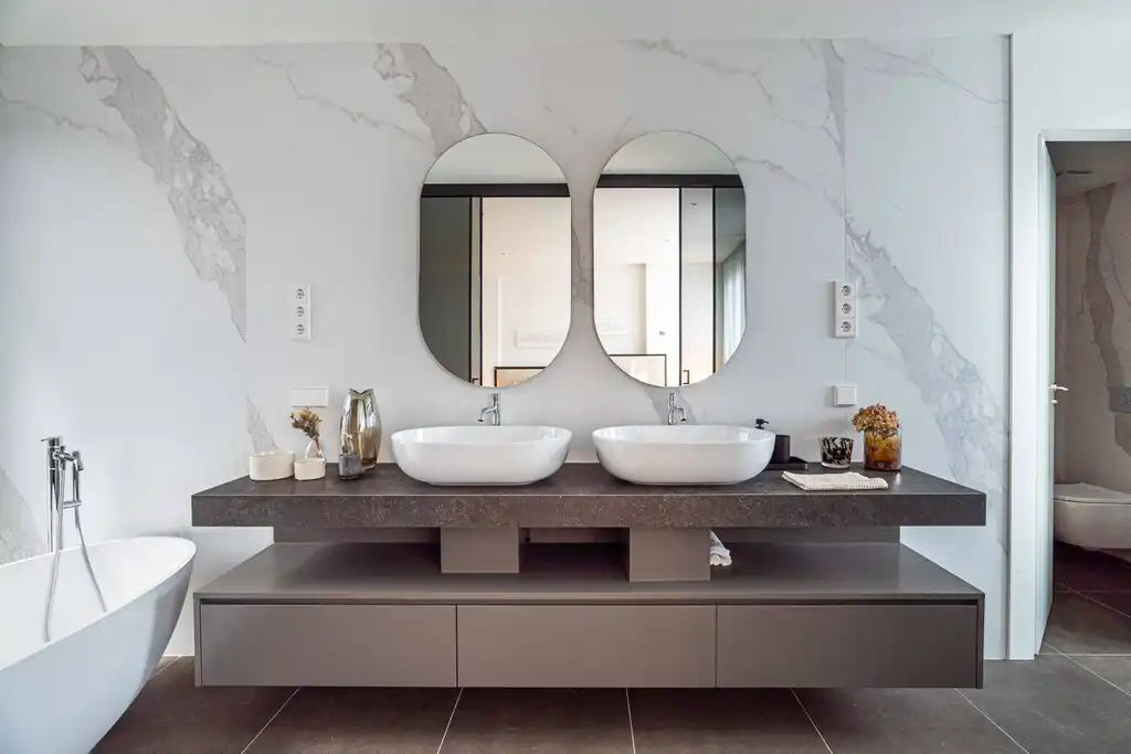 Bany de Apartament en venda en Barcelona amb Terrassa, Moblat i Jacuzzi