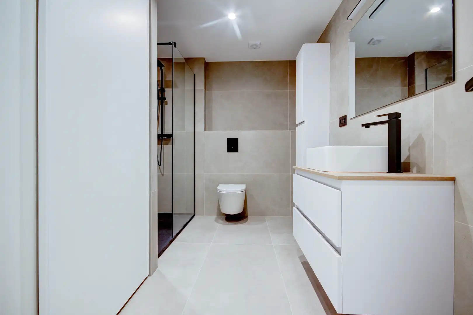 Badezimmer von Wohnung zum Verkauf in Manresa mit Klimaanlage, Heizung und Parkett