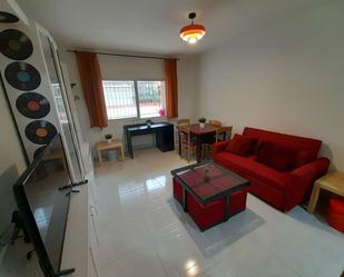 Sala d'estar de Apartament per a compartir en  Madrid Capital amb Aire condicionat, Calefacció i Terrassa