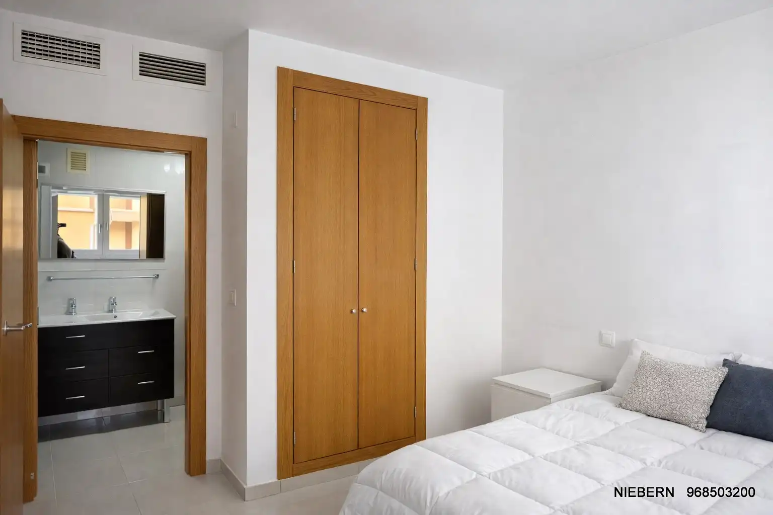 Bedroom of Flat for rent in Cartagena  with Furnished, Oven and Washing machine