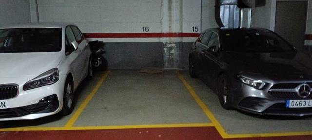 Garaje en Alquiler en Plaça de Josep Rovira, 7 en El Clot