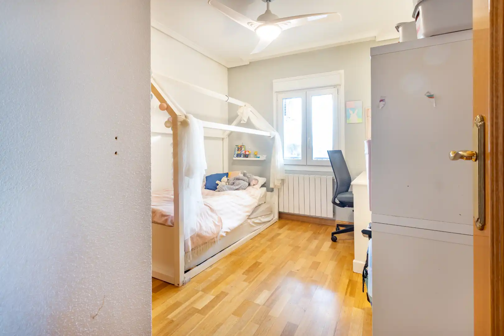 Bedroom of Houses for sale in Villanueva de la Cañada  with Air Conditioner, Heating and Private garden