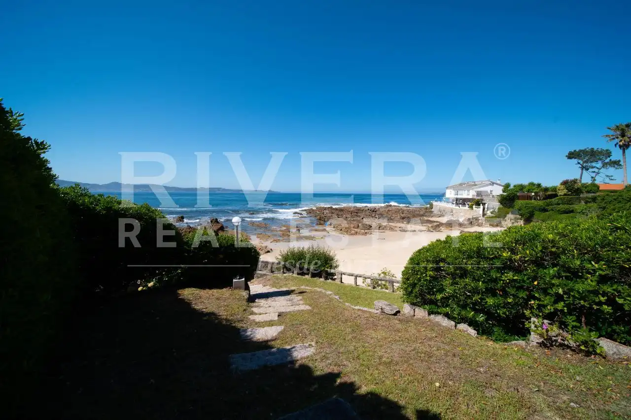 Vista exterior de Piso en venta en Sanxenxo con Calefacción y Terraza