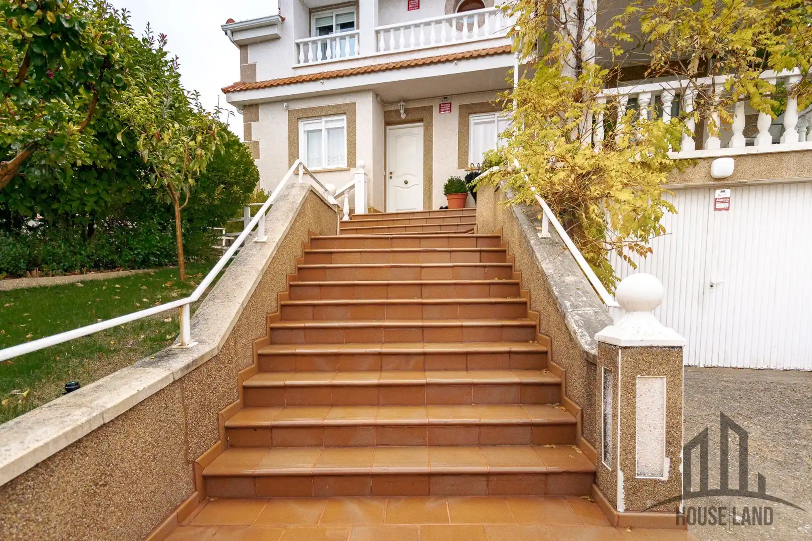 Exterior view of Houses for sale in Fuentenovilla  with Air Conditioner, Heating and Private garden