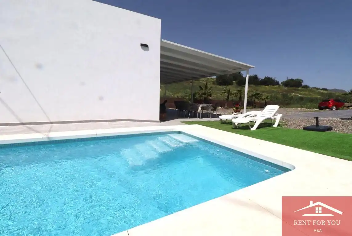 Piscina de Casa o chalet de alquiler en Cártama con Jardín privado, Terraza y Piscina