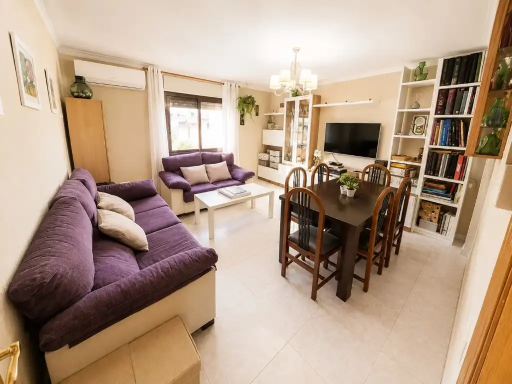 Living room of Flat for sale in Vilafranca del Penedès  with Air Conditioner and Oven