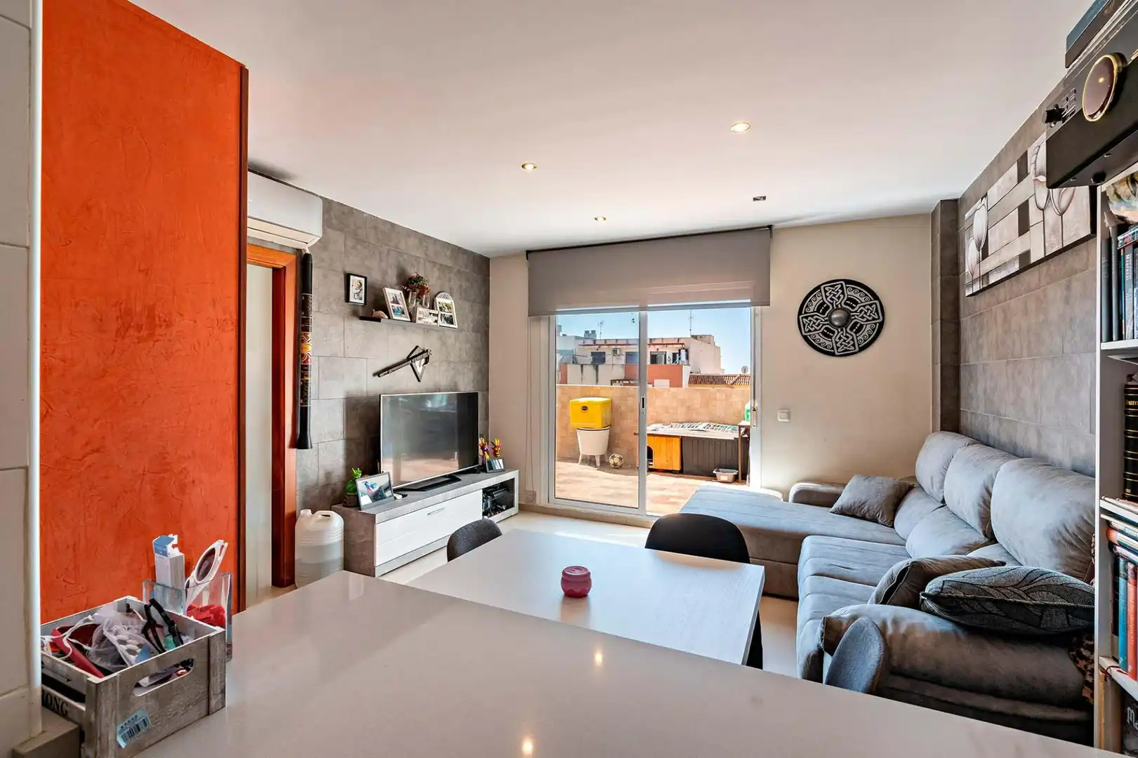 Sala de estar de Piso en venta en El Ejido con Aire acondicionado, Terraza y Amueblado