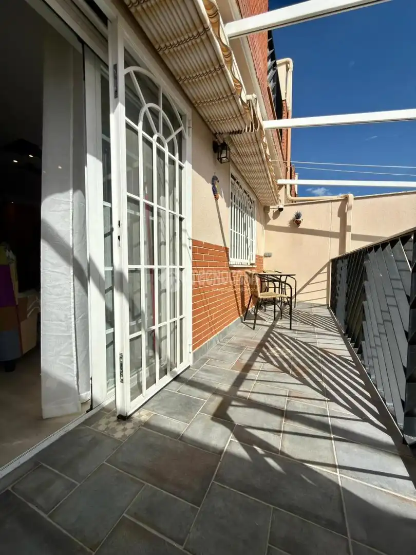 Casa aparellada amb piscina en venda a Altos del Olivar - El Caracol, imagen 10