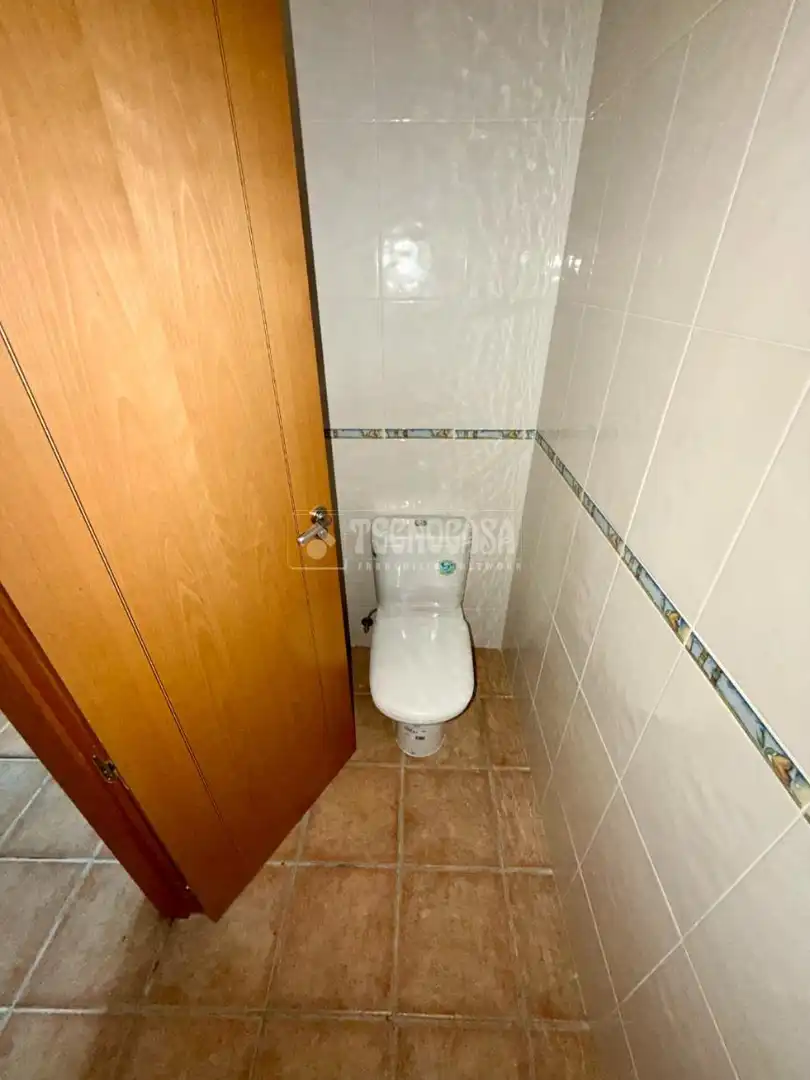 Bany de Casa adosada en venda en Sigüenza amb Aire condicionat i Calefacció
