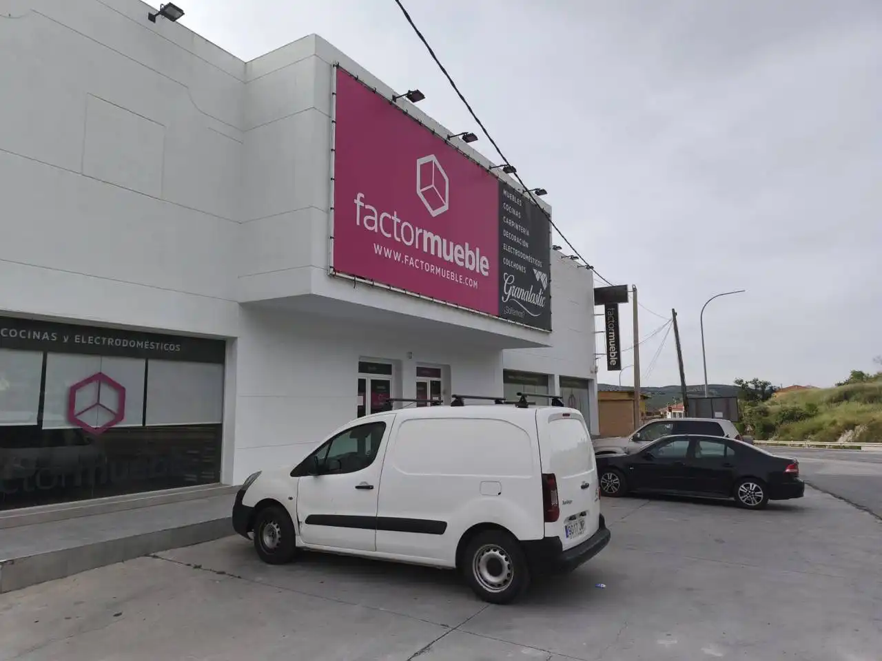 Edificio en venta en Moclín