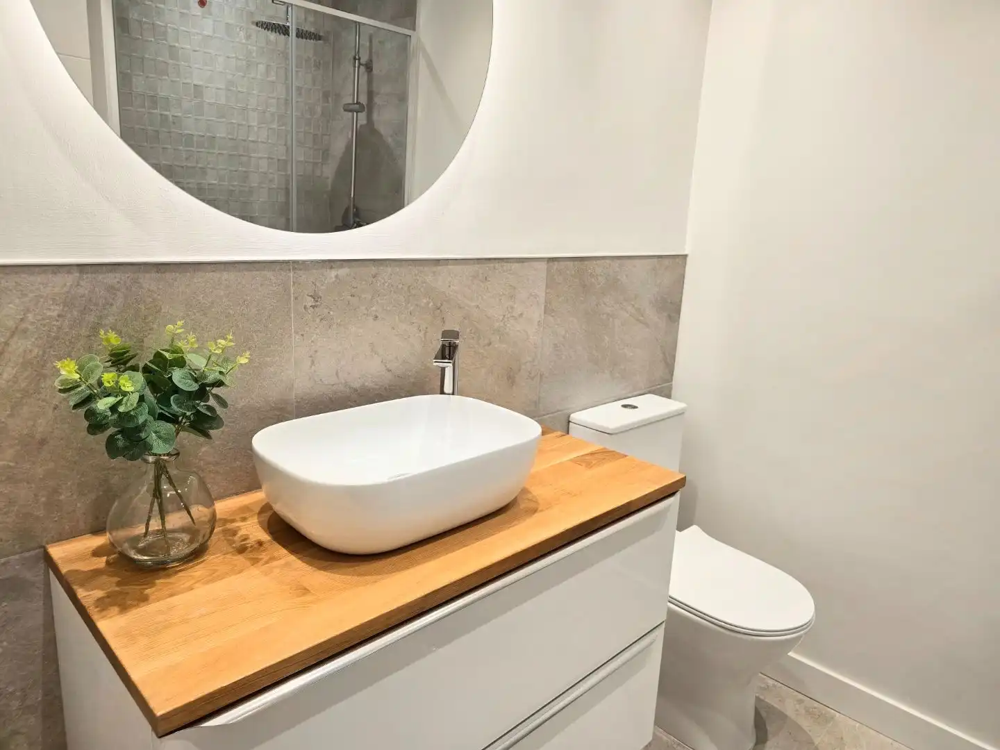 Bathroom of Flat for sale in Manilva  with Air Conditioner, Terrace and Balcony