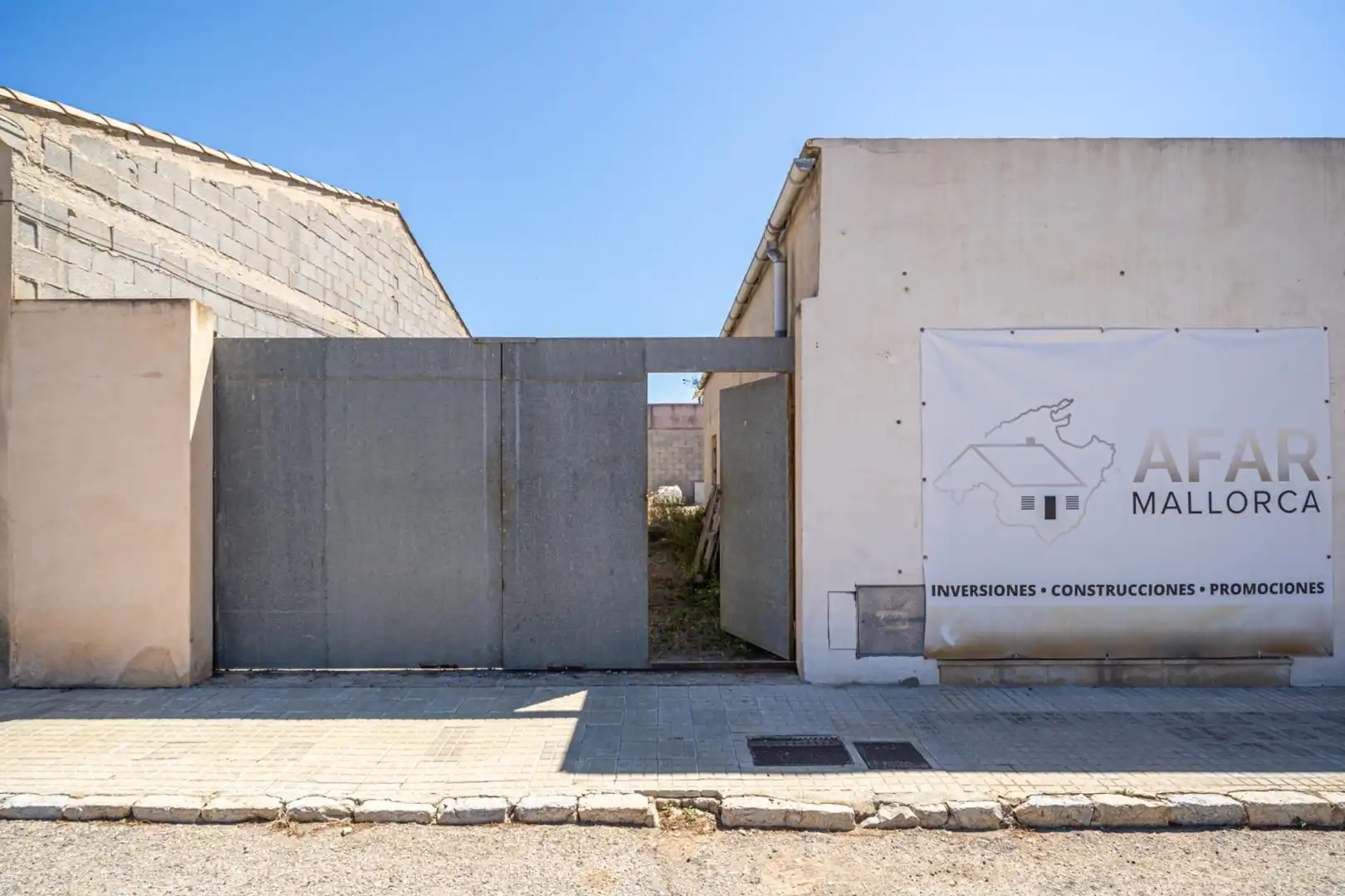 Vista exterior de Edificio en venta en Santanyí