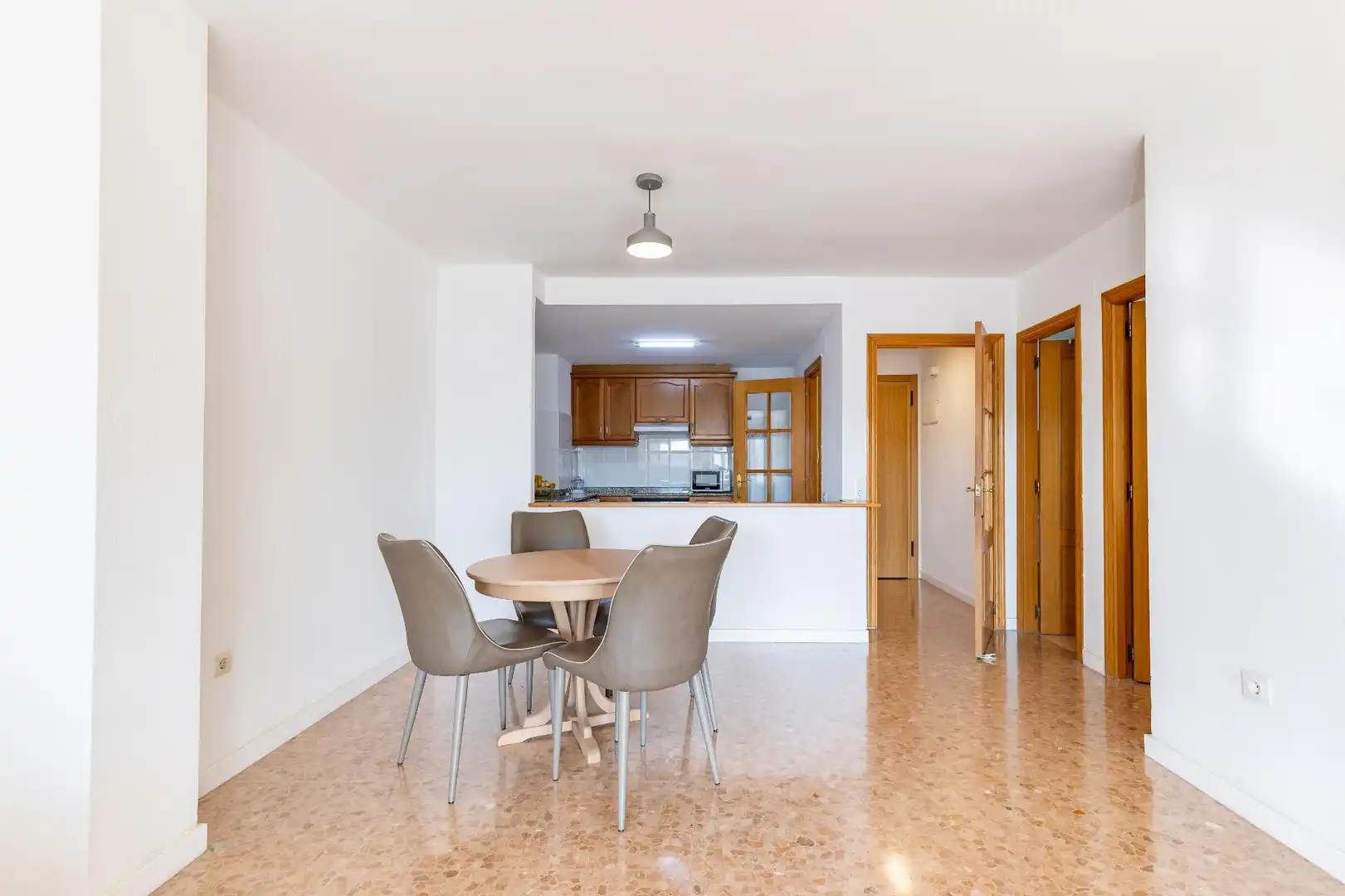 Menjador de Apartament en venda en Valencia amb Aire condicionat i Calefacció