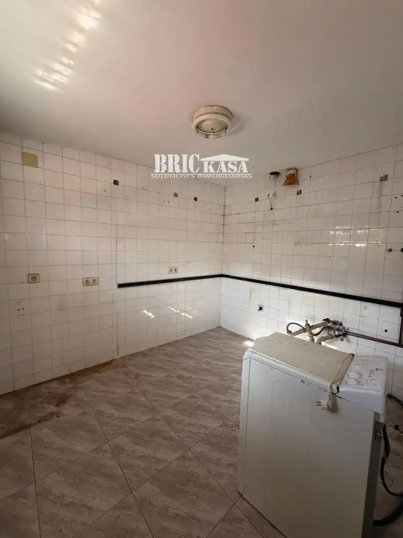 Cuina de Casa o xalet en venda en Cáceres