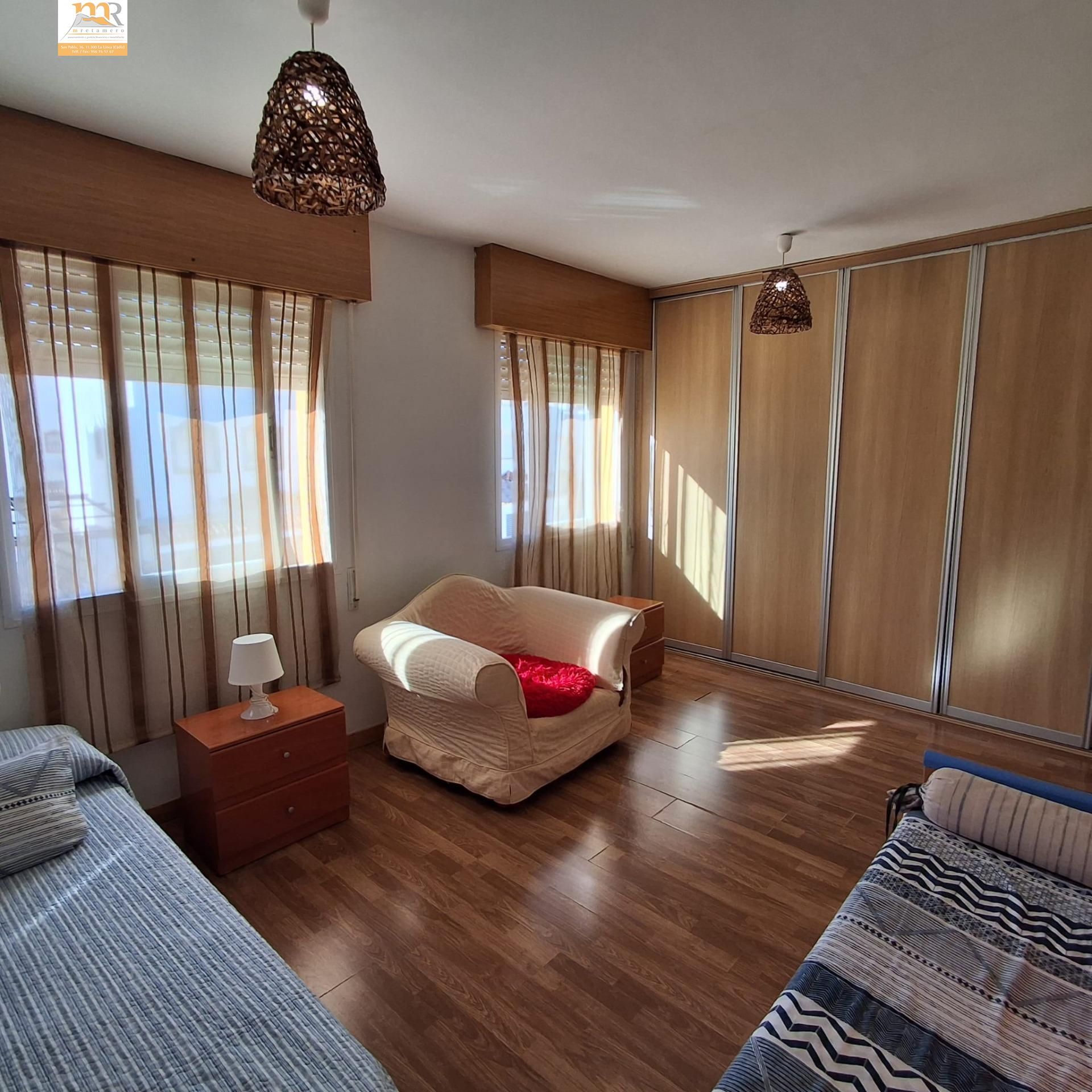 Dormitori de Casa adosada en venda en Estepona amb Jardí privat