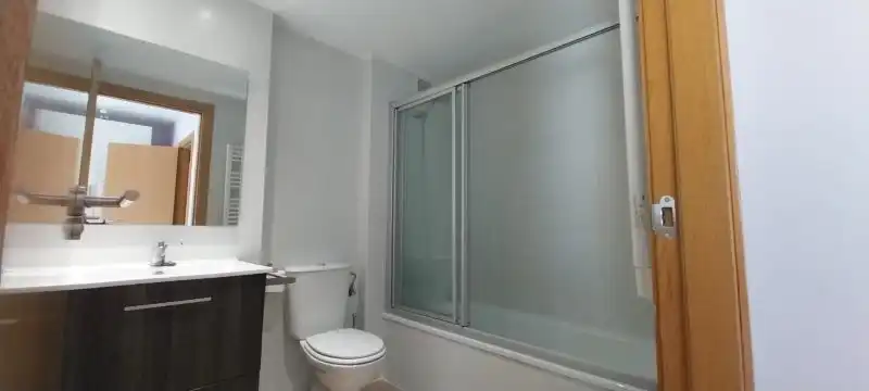 Baño de Piso en venta en Málaga con Aire acondicionado, Calefacción y Terraza