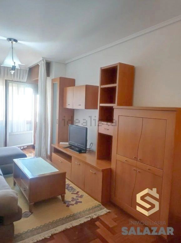 Bedroom of Flat to rent in Bilbao   with Heating