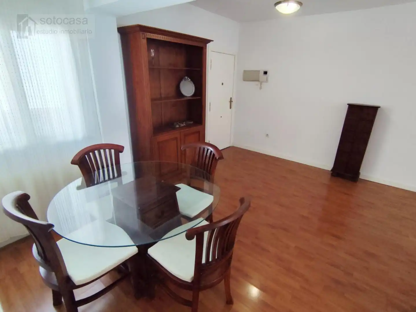 Comedor de Ático en venta en Valladolid con Calefacción, Trastero y Amueblado