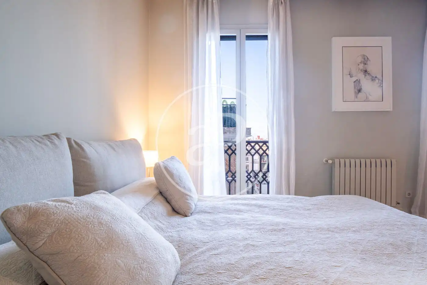Schlafzimmer von Wohnung zur Miete in Barcelona mit Klimaanlage, Heizung und Möbliert