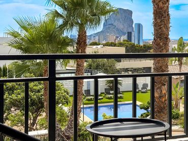 Chalet con balcón en venta en Benicolada - Las Adelfas