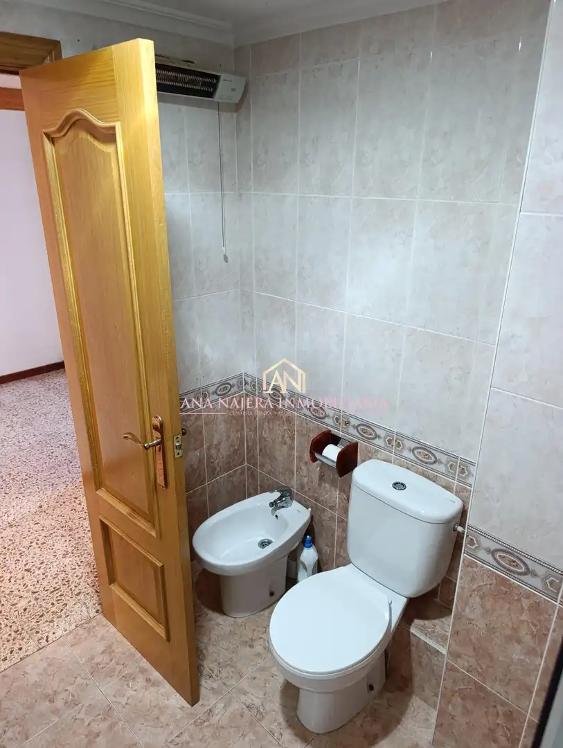 Bathroom of Flat for sale in Manises  with Air Conditioner