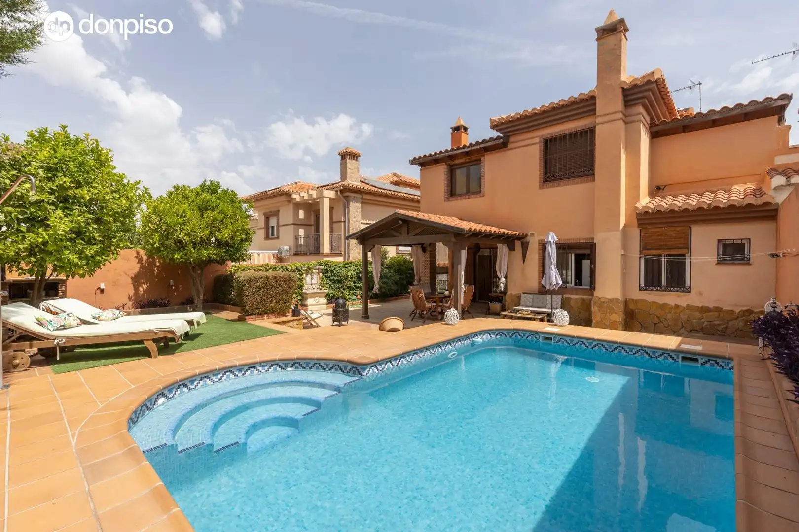 Chalet con terraza en venta en Calle BRASIL