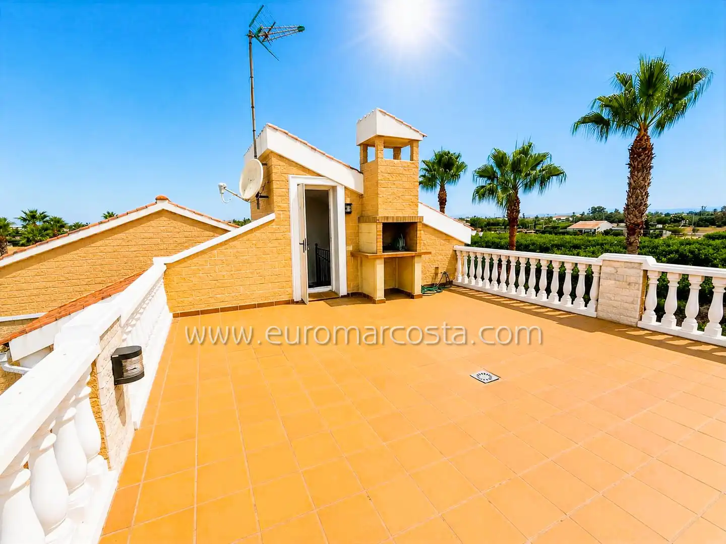 Terrace of Houses for sale in Elche / Elx  with Air Conditioner, Heating and Private garden